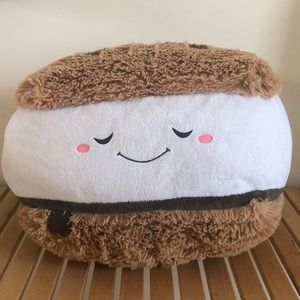 Large S’more Plushie